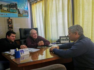 La Municipalidad gestion� que los vecinos de El Boquer�n puedan usar las l�neas 715 y 720