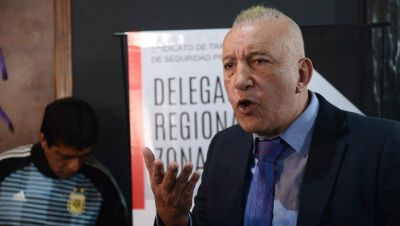 El Profe C�rdoba lanz� su candidatura para disputarle la intendencia a Garro