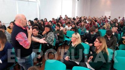 Especialistas del OPDS dictaron una charla sobre Energ�as Alternativas