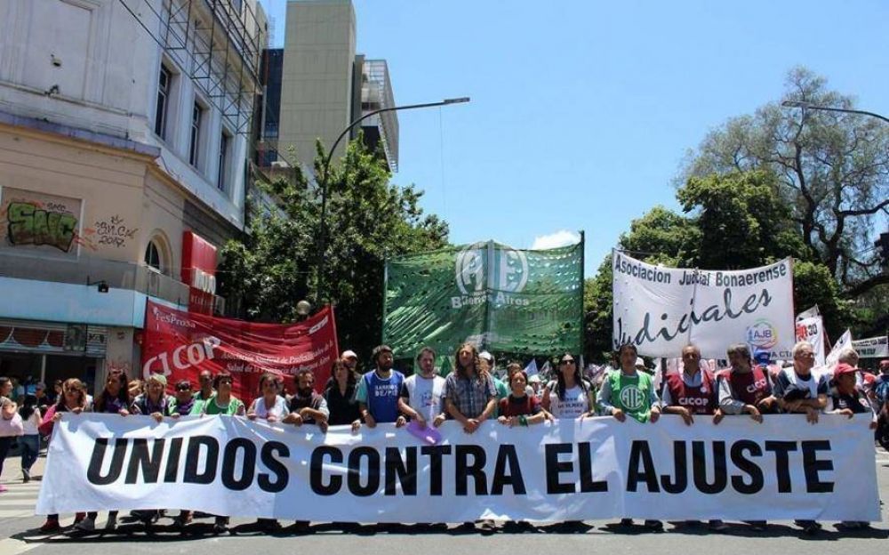 Gremios estatales exigen a Vidal aumento salarial: empieza el paro con movilizacin de ATE, AJB y Cicop 