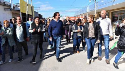 Sujarchuk inaugur� m�s de mil metros de asfalto en Maquinista Savio