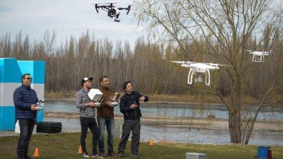 Los droneros de Vaca Muerta realizan una jornada para impulsar la actividad