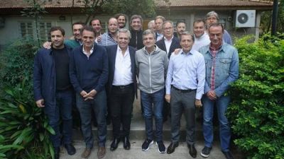 La liga de intendentes bonaerenses le pidi� a M�ximo Kirchner evitar las internas y unificar la estrategia electoral