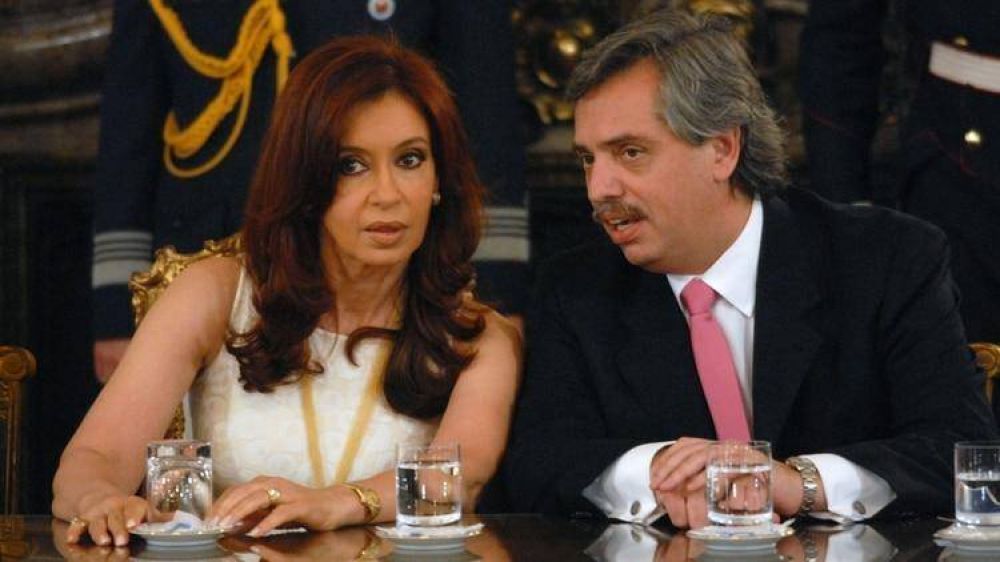 Cristina Kirchner anunci que Alberto Fernndez encabezar la frmula presidencial y ella ir de vice