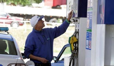 Una encuesta revela que continuar� en baja el consumo de combustibles