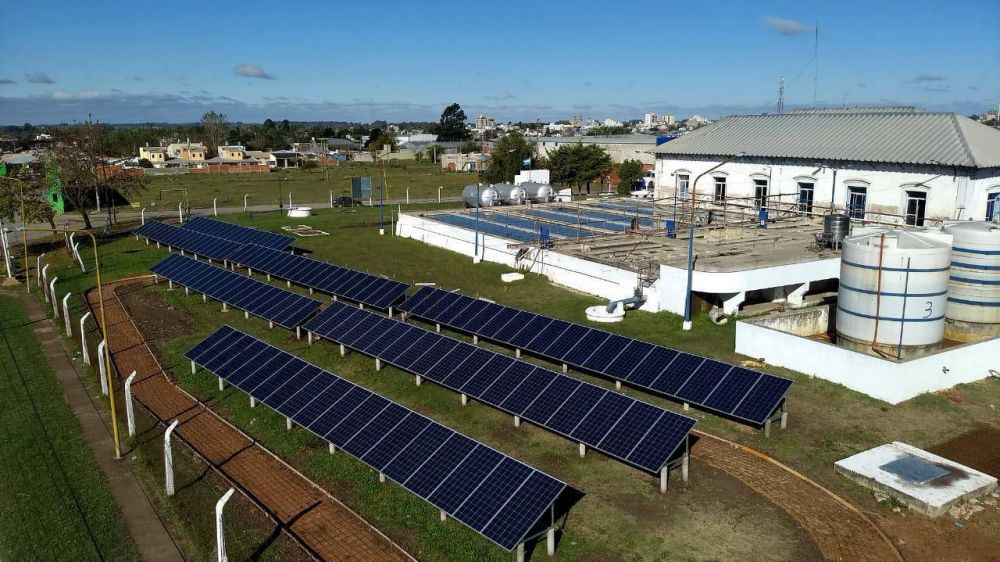 El Municipio planea incorporar paneles solares en la toma de agua y en la laguna sanitaria