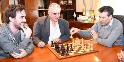 Ajedrez educativo: fomento municipal para escuelas del distrito