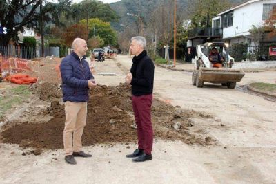 Carlos Paz: En 45 d�as ser�an inauguradas las cloacas en Los Eucaliptus