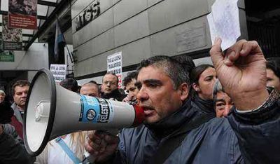 "Que decida si est� con los yankis o los trabajadores"