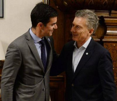 Abrocha Macri a los l�deres del PJ alternativo con el borrador del consenso y �pensando en el ballotage?