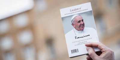 Vaticano: Se salvaron los bancos�.�no es posible ahora salvar nuestra casa com�n?