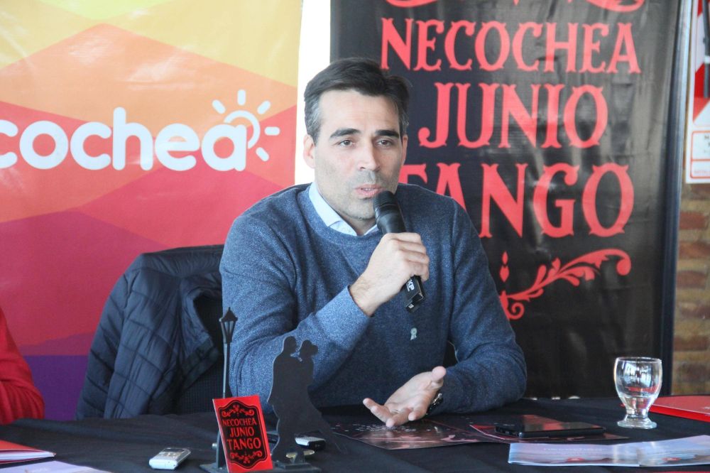 López, intendente de Necochea, presentó oficialmente la cuarta ruta del tango