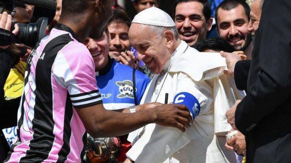 El Papa: �La Palabra de Dios es din�mica. El Esp�ritu Santo derriba muros�