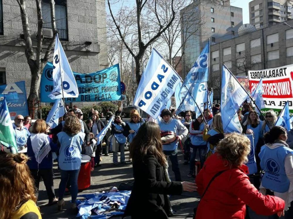 Colegios Privados: SADOP exige a empleadores �que tomen nota del reclamo�