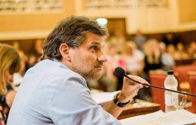 �El �nico que debe pensar que Arroyo va a continuar gobernando, debe ser el intendente�
