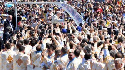 Papa: Libertad y misericordia, herencia de los nuevos beatos al pueblo rumano