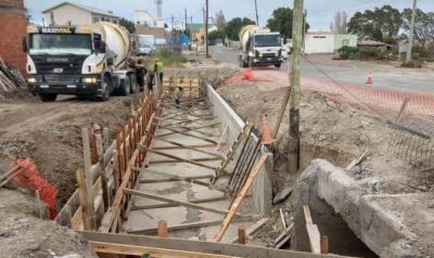 Avanza a buen ritmo la obra del desag�e pluvial en Caleta C�rdova