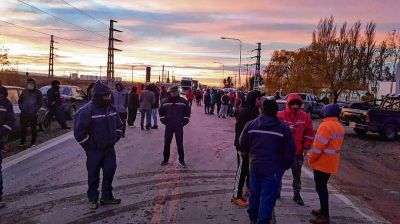 Nueva demora en el parque e�lico Los Meandros puso en alerta a los trabajadores