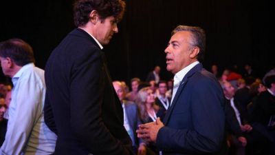 Marcos Pe�a ofreci� la vice al radicalismo y le contestaron que tal vez vayan a primarias contra Macri