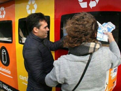 En La Dulce, L�pez encabez� la presentaci�n del primer Punto Limpio del distrito