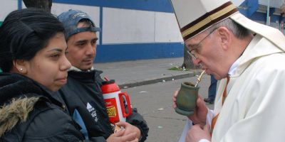Y Bergoglio invit� a sus sacerdotes� a irse