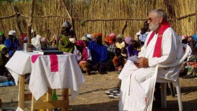 El Papa: Una Iglesia en salida exige una conversi�n misionera constante