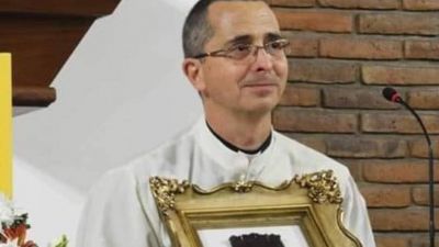 Asesinaron al di�cono de la parroquia Nuestra Se�ora del Carmen de Lomas de Zamora