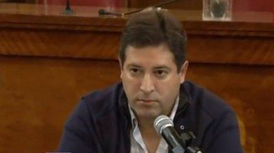 Mourelle calific� de �b�rbaros� a los docentes municipales que lo hostigaron