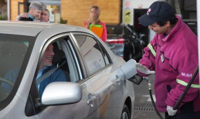 Advierten sobre una �canibalizaci�n entre estacioneros� por la ca�da en las ventas