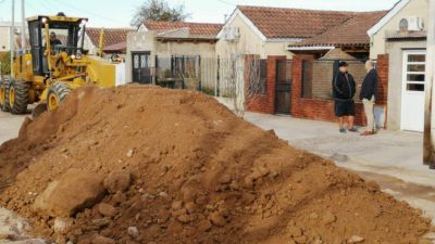 El intendente Uset visit� la obra de pavimentaci�n de Buchardo