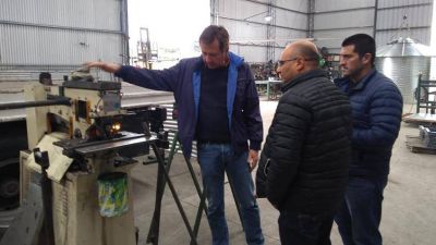 Intendente Reino: �Tenemos que estar presentes y acompa�ar a las empresas�