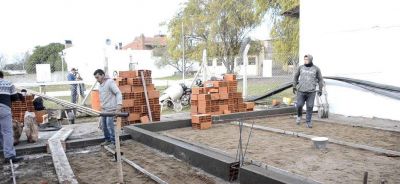 L�pez presenci� los avances en la obra de ampliaci�n de la T�cnica N�1