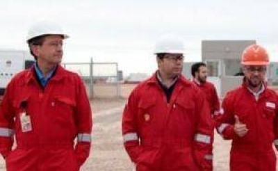 Monteiro y el presidente de Shell Argentina recorrieron el yacimiento Sierras Blancas