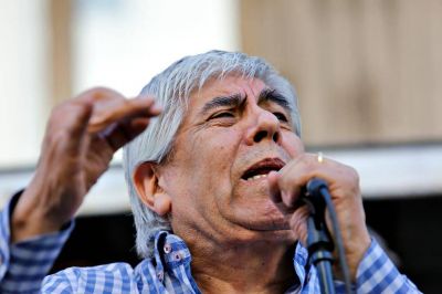 Rechazan el aumento del 46% y el bono de $20.000 que exige Moyano