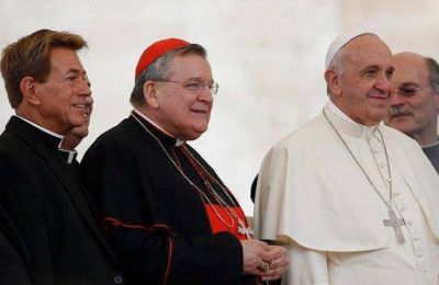 Dos cardenales d�scolos firman una �Declaraci�n de verdades� para refutar los errores actuales en la vida de la Iglesia