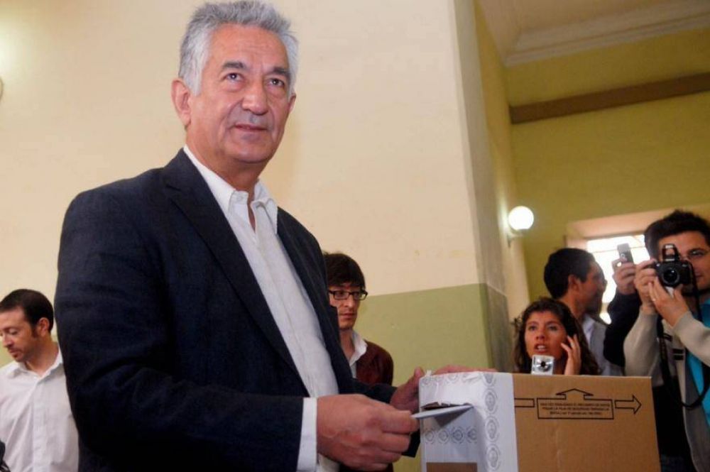 Alberto Rodrguez Sa gan con el 42 % de los votos en San Luis