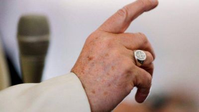 Papa a Frailes Menores: prediquen la paz y contengan la hemorragia del abandono