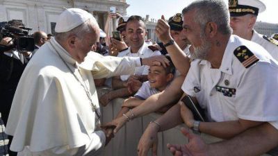 Saludos del Papa a los peregrinos que asistieron a la audiencia general