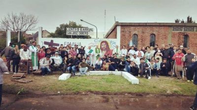 Mons. Garc�a inaugur� el Centro Barrial San Jos� Obrero
