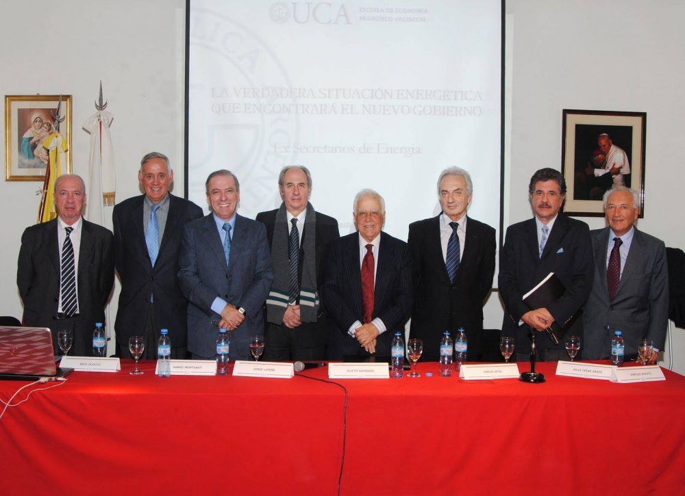 Exsecretarios de Energ�a proponen un plan estrat�gico a largo plazo