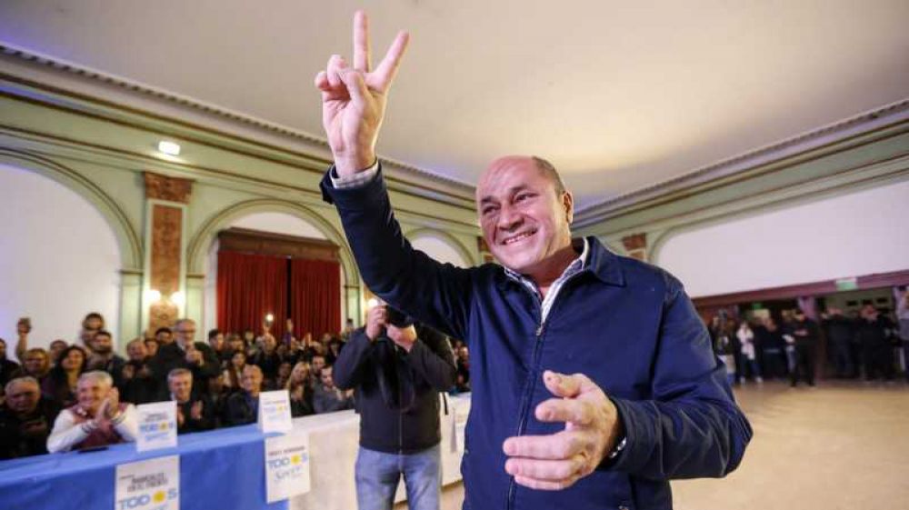 Ensenada: Mario Secco present la lista de concejales que lo acompaar en su ltima reeleccin