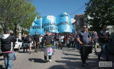 Docentes municipales vuelven a reunirse para analizar la continuidad del conflicto