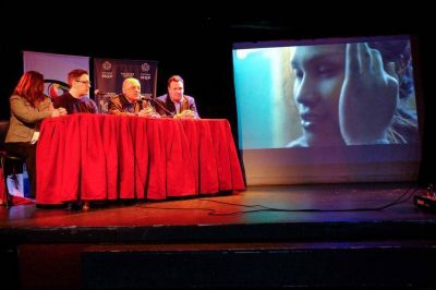 Rechazan que un funcionario municipal pueda recibir pauta publicitaria oficial
