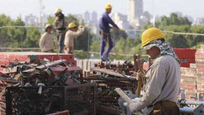 Menos empleo y m�s precario