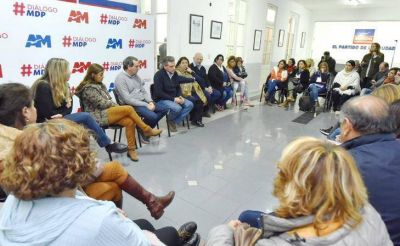 Pulti se reuni� con los docentes municipales: �Vamos a dejar atr�s el estado de conflicto�