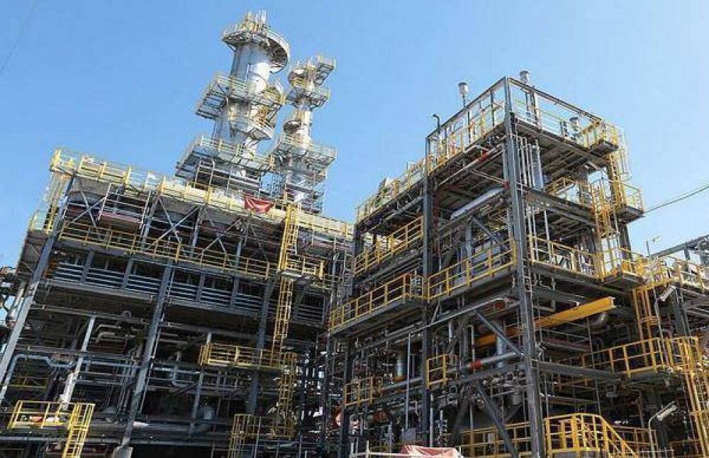 Pan American Energy obtuvo prstamo por u$s 500 millones para expandir refinera en Campana