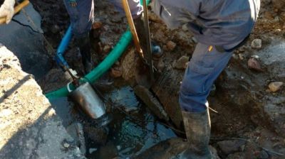 Una rotura en el acueducto deja sin agua a 15 barrios de la ciudad