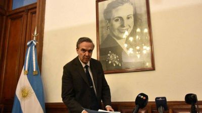Pichetto dice que hay que hacer la reforma laboral sin llamarla reforma laboral