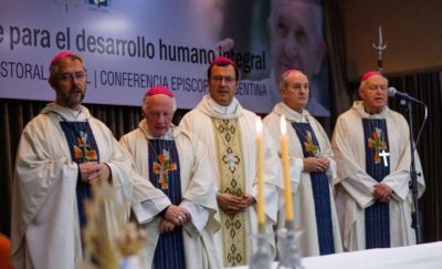 Semana Social: el trabajo, tem�tica del �ltimo panel de debate