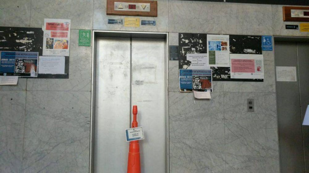 Elevarn mltiples denuncias tras la cada de un ascensor en Tribunales: Pudo ser una tragedia